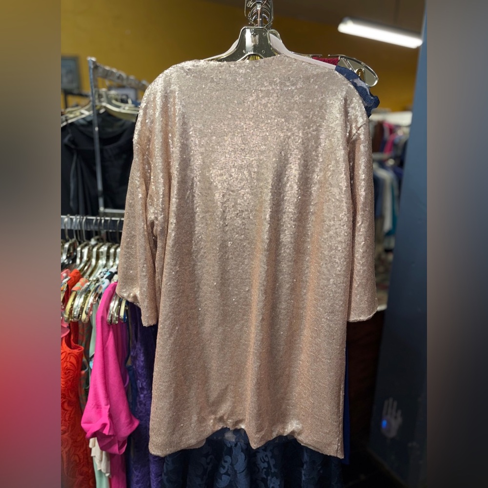 The Limited Sparkling Sequin Robe in Rose Gold - Picture 3 of 10